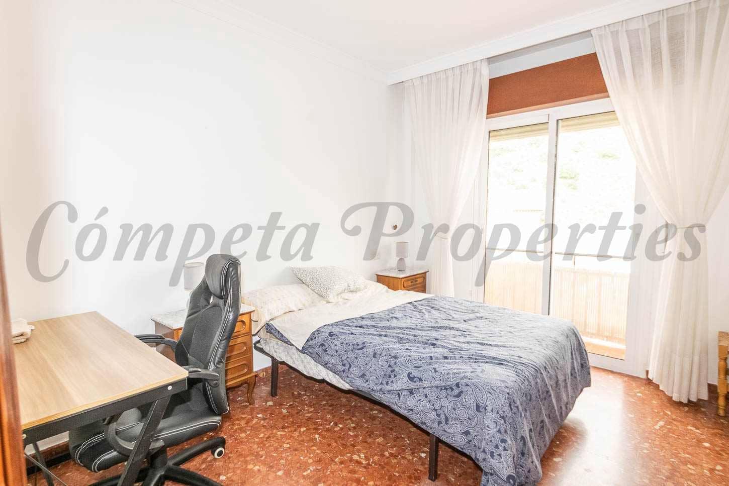 3 makuuhuone Huoneisto myytävänä paikassa Torrox - 210 000 € (Ref: 9775920)