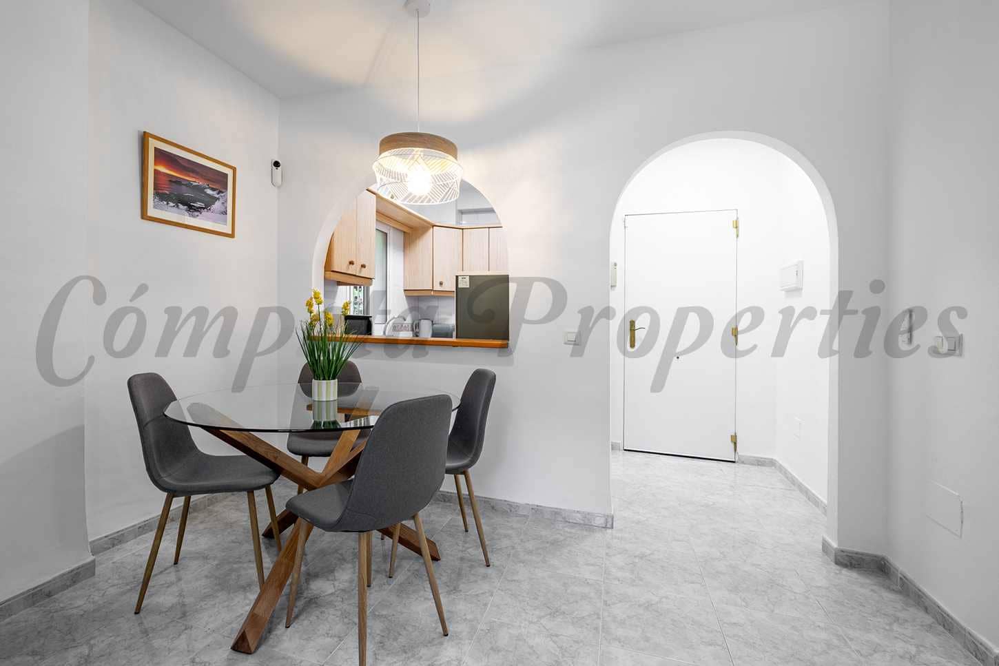 2 chambre Appartement à vendre à Nerja avec piscine garage - 279 000 € (Ref: 9777004)