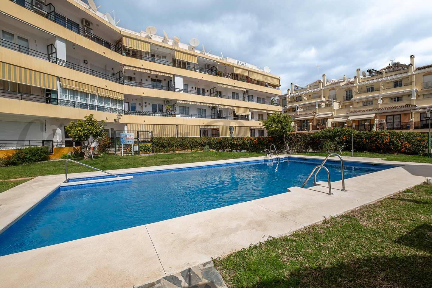 2 chambre Appartement à vendre à Nerja avec piscine garage - 279 000 € (Ref: 9777004)