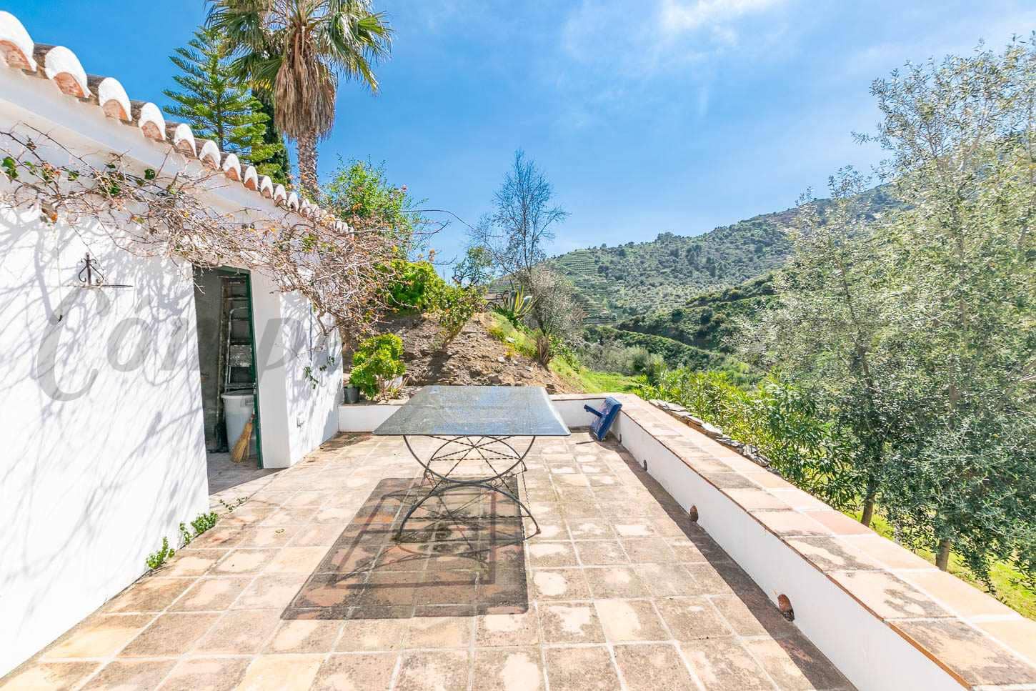 3 sovrum Villa till salu i Competa med pool garage - 1 100 000 € (Ref: 9787604)