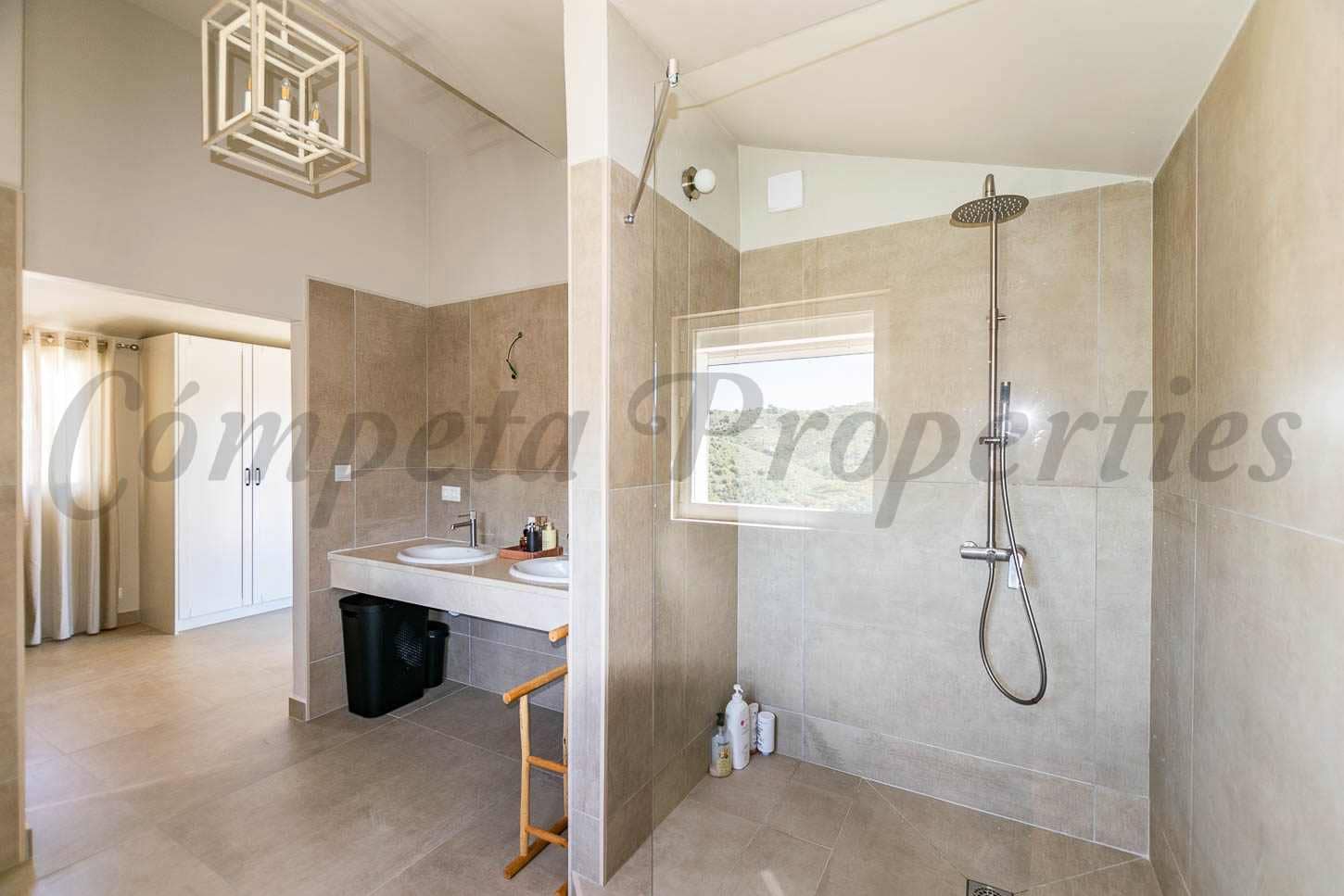 7 chambre Villa/Maison à vendre à Competa avec piscine garage - 1 285 000 € (Ref: 9787608)