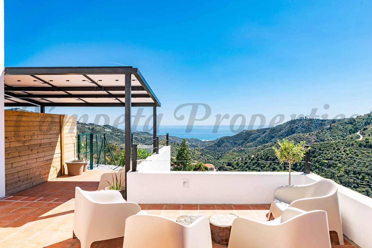 7 chambre Villa/Maison à vendre à Competa avec piscine garage - 1 285 000 € (Ref: 9787608)