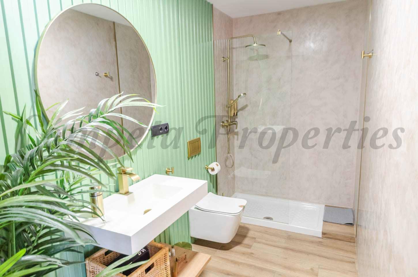 2 Zimmer Apartment zu vermieten in Competa - 975 € (Ref: 9788750)