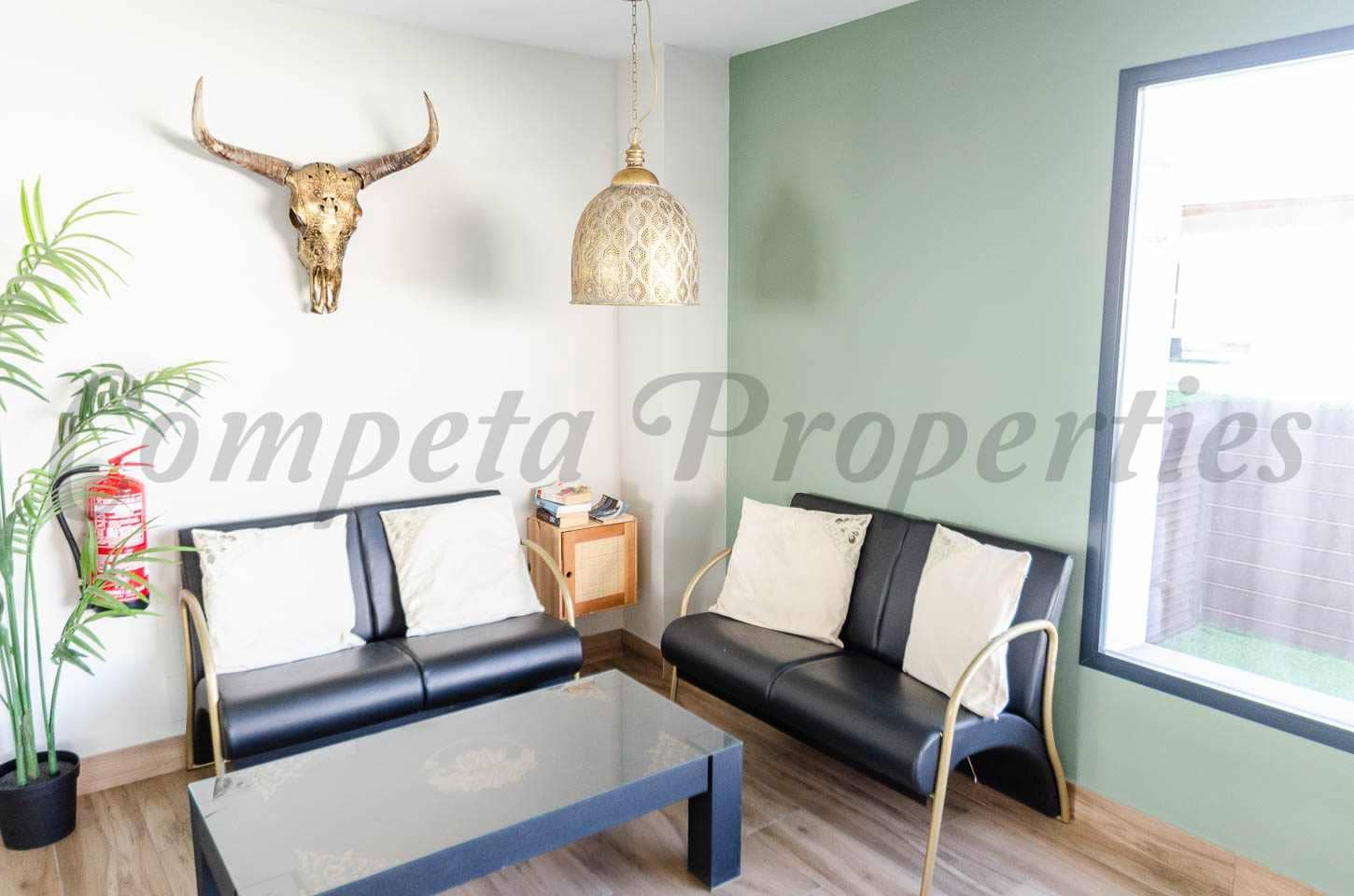 2 Zimmer Apartment zu vermieten in Competa - 975 € (Ref: 9788750)