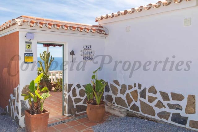 4 sypialnia Finka/Dom wiejski na sprzedaż w Torrox z basenem garażem - 520 000 € (Ref: 9793536)