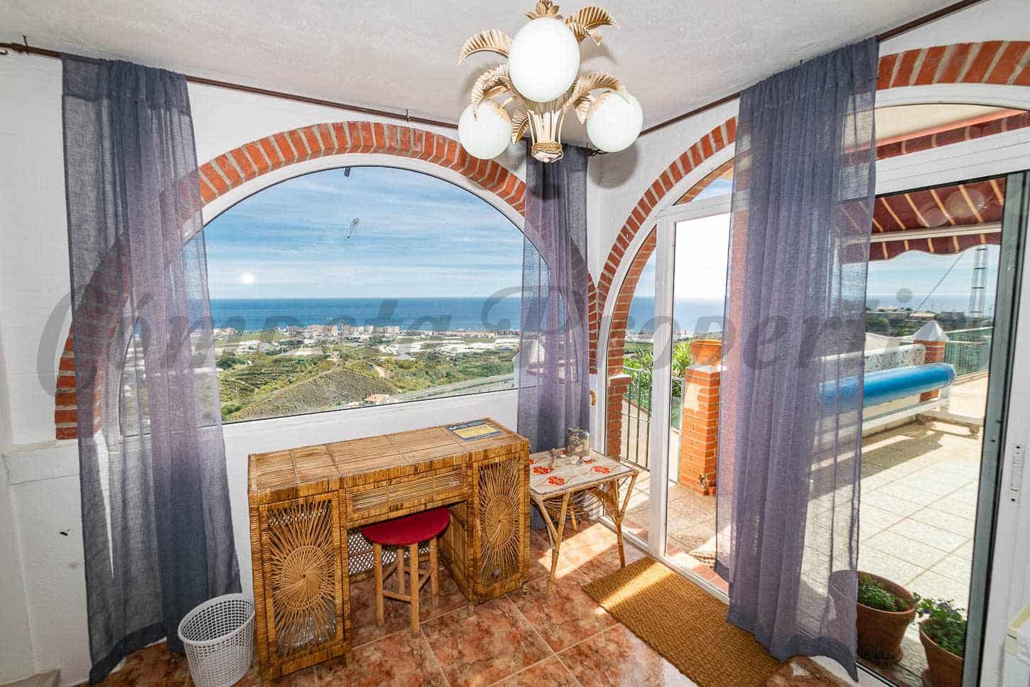 4 soverom Finca/Herregård til salgs i Torrox med svømmebasseng garasje - € 475 000 (Ref: 9793536)