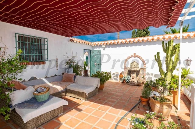 4 sovrum Finca/Hus på landet till salu i Torrox med pool garage - 475 000 € (Ref: 9793536)