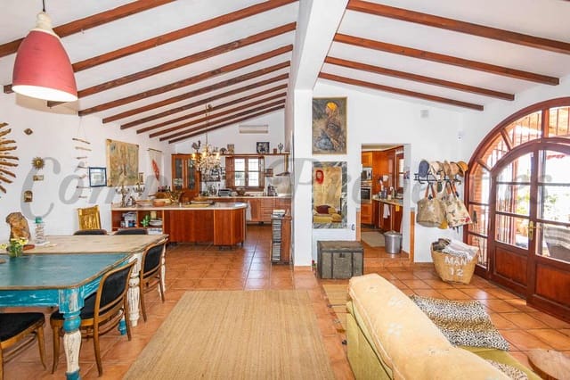 4 sovrum Finca/Hus på landet till salu i Torrox med pool garage - 475 000 € (Ref: 9793536)