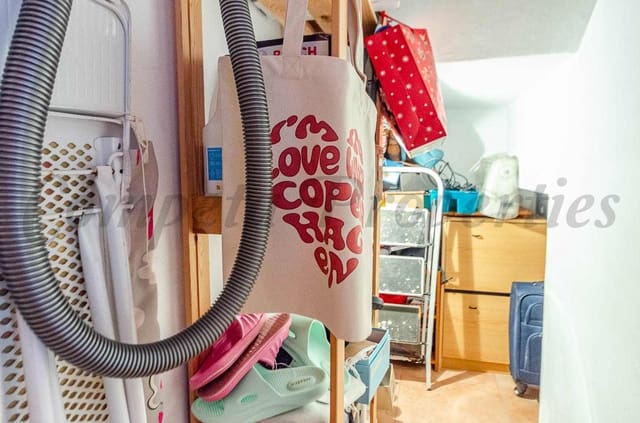 4 Zimmer Villa zu verkaufen in Cómpeta mit Pool Garage - 599.000 € (Ref: 9795187)