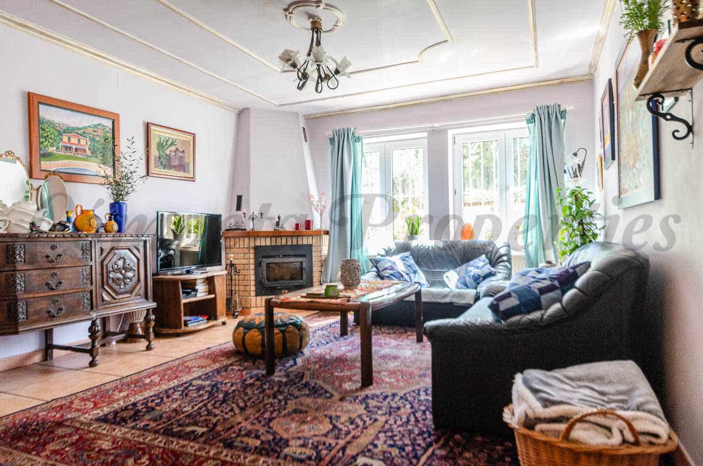 4 Zimmer Villa zu verkaufen in Competa mit Pool Garage - 599.000 € (Ref: 9795187)