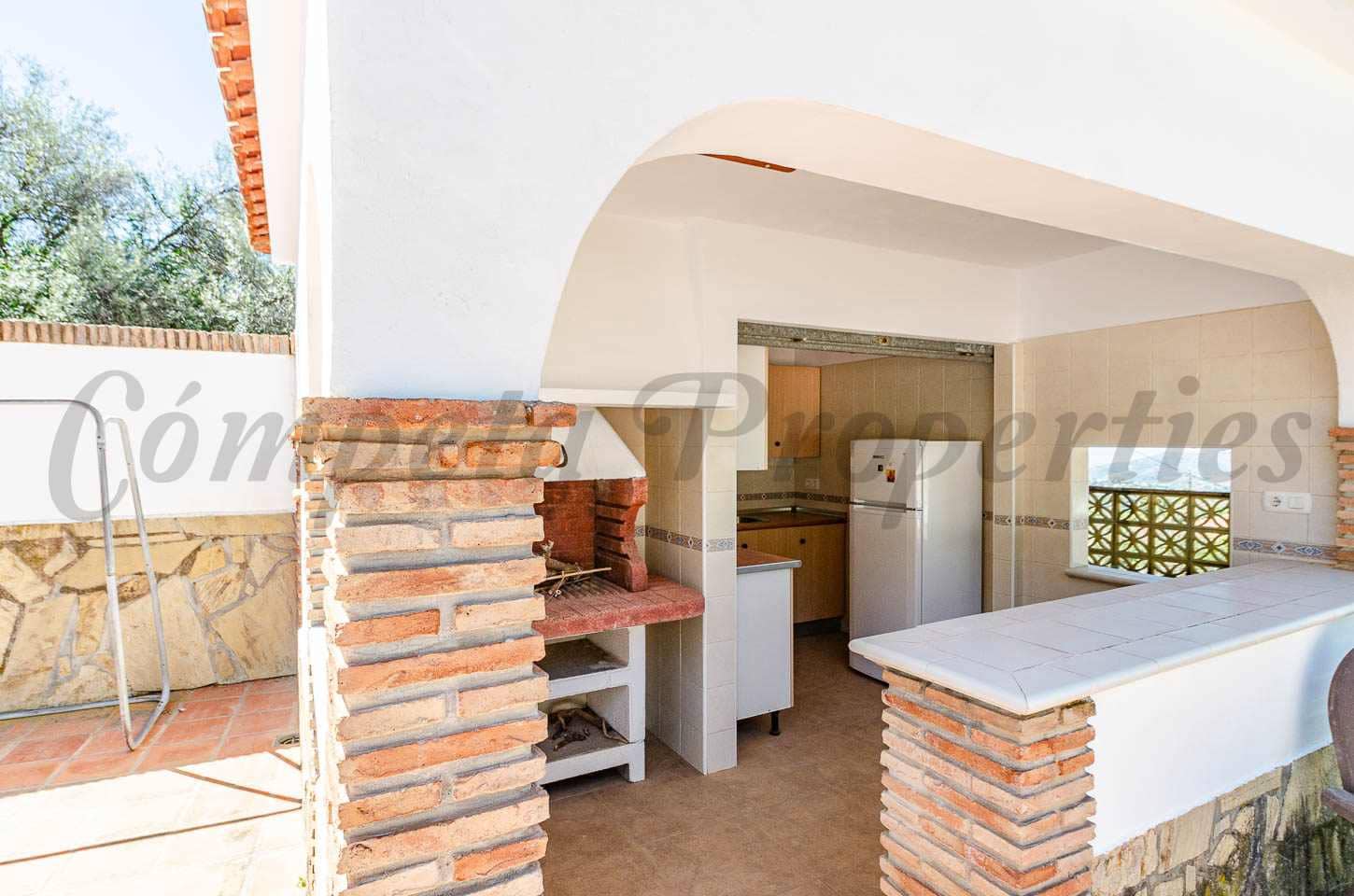 4 Zimmer Villa zu verkaufen in Competa mit Pool Garage - 599.000 € (Ref: 9795187)