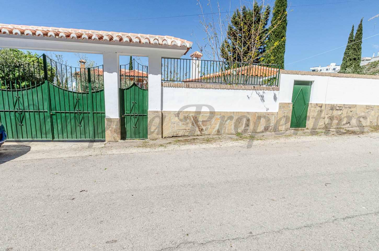 4 Zimmer Villa zu verkaufen in Competa mit Pool Garage - 599.000 € (Ref: 9795187)