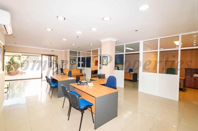 Kommersiell till salu i Torrox - 199 000 € (Ref: 9795685)