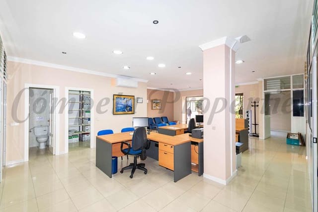 Kommersiell till salu i Torrox - 199 000 € (Ref: 9795685)