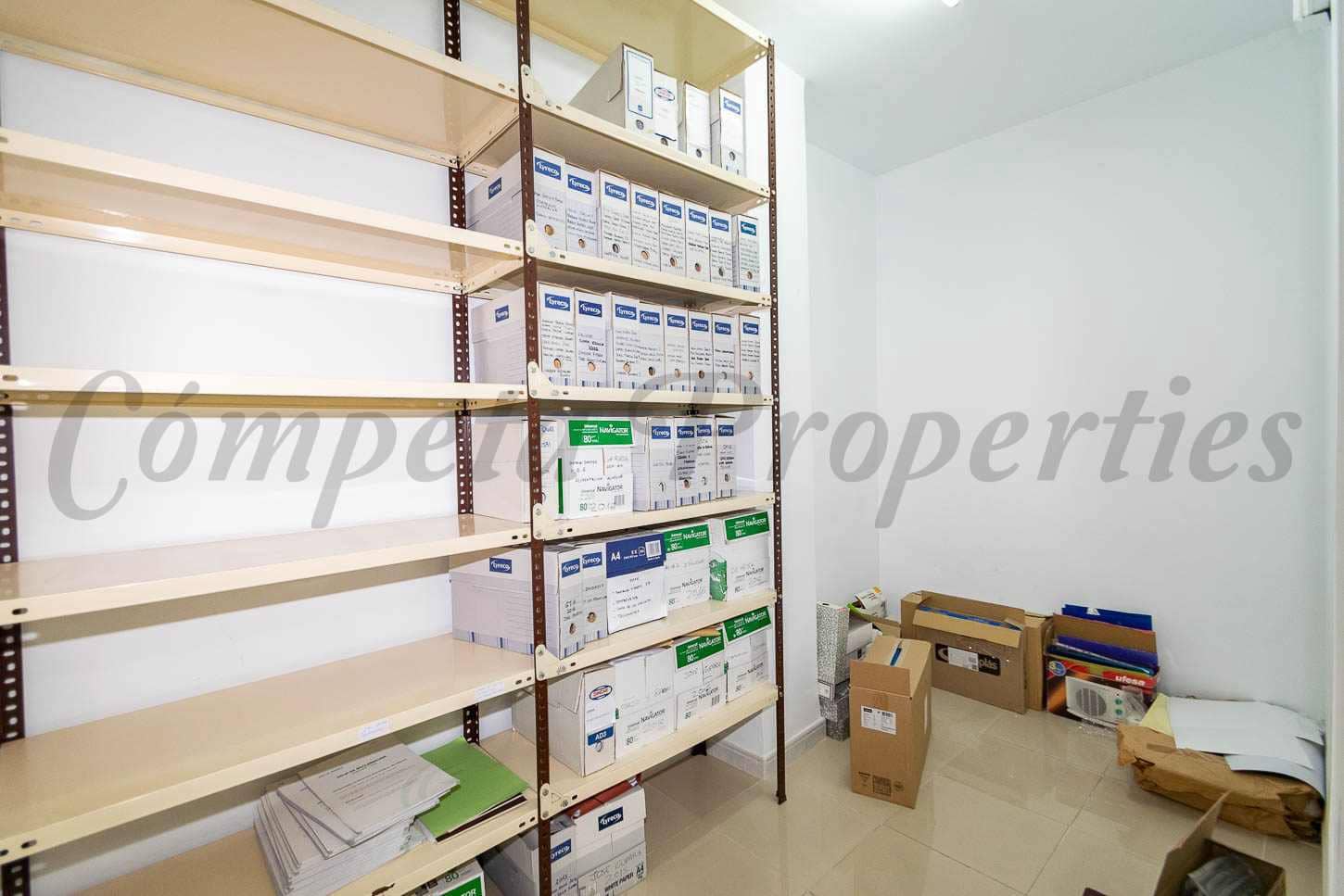 Komercyjne na sprzedaż w Torrox - 199 000 € (Ref: 9795685)