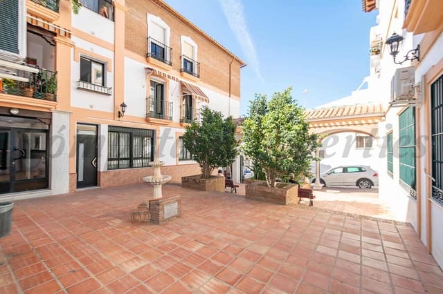 Kommersiell till salu i Torrox - 199 000 € (Ref: 9795685)