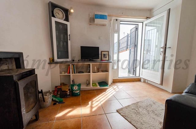 2 Zimmer Haus zu verkaufen in Salares - 87.500 € (Ref: 9799949)