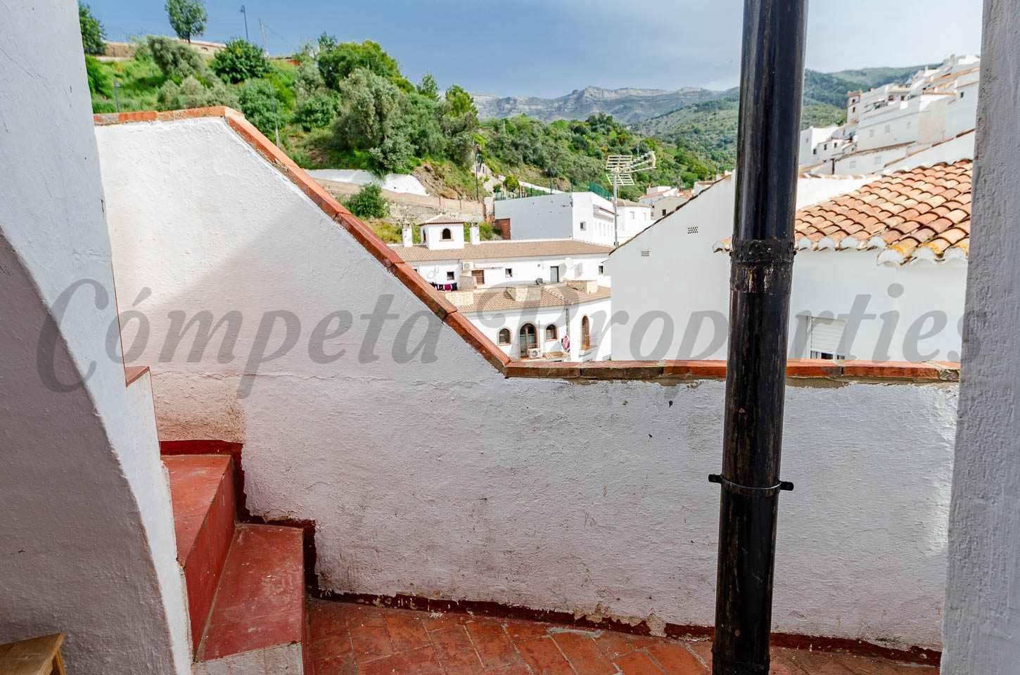 2 Zimmer Haus zu verkaufen in Salares - 87.500 € (Ref: 9799949)