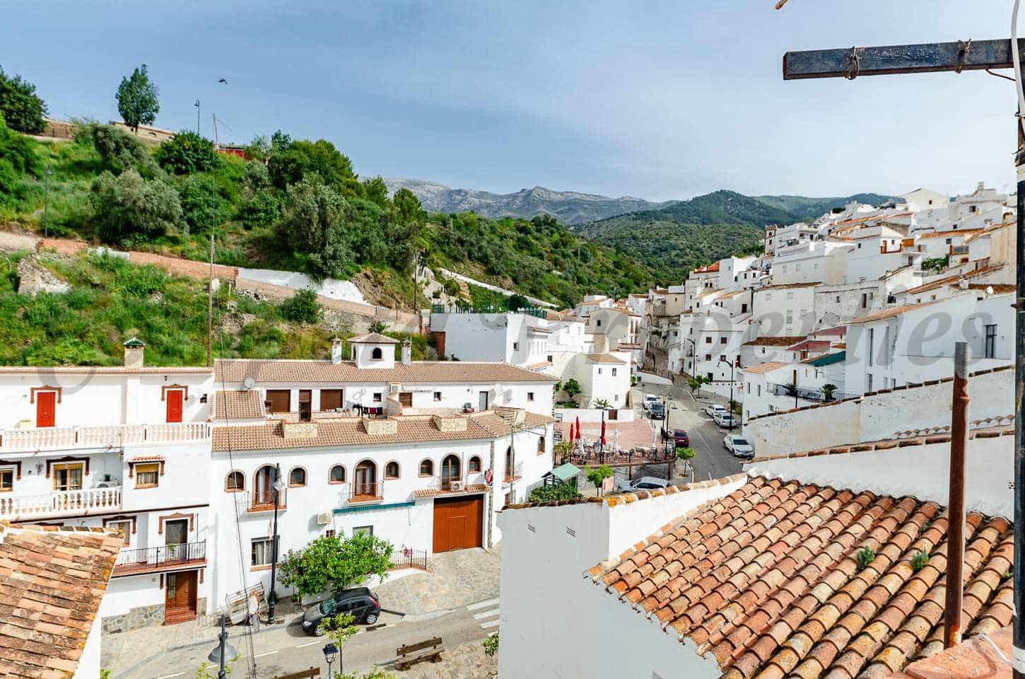 2 Zimmer Haus zu verkaufen in Salares - 87.500 € (Ref: 9799949)