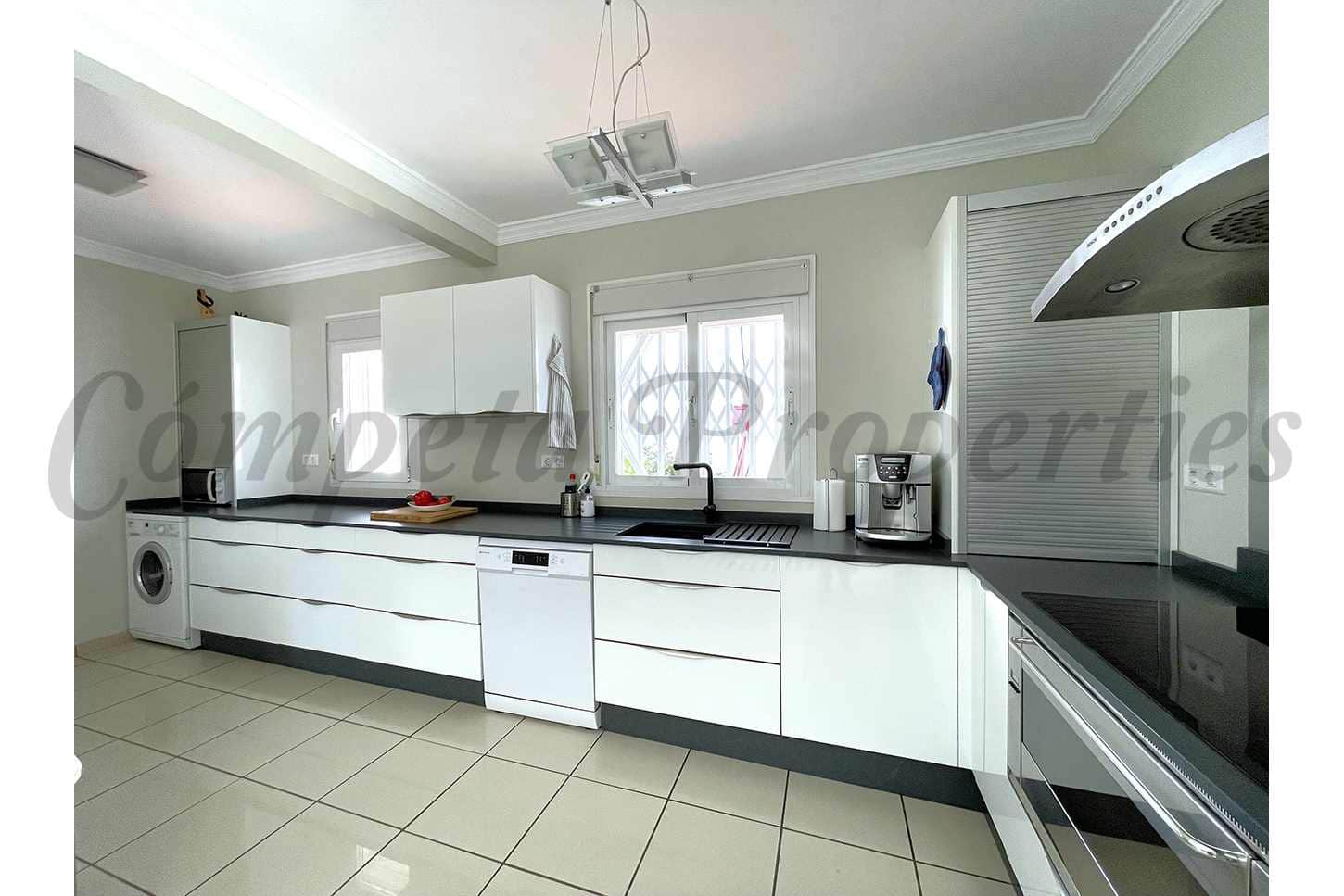 4 soverom Finca/Herregård til salgs i Torrox med svømmebasseng garasje - € 769 999 (Ref: 9808346)