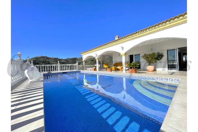 4 soverom Finca/Herregård til salgs i Torrox med svømmebasseng garasje - € 769 999 (Ref: 9808346)