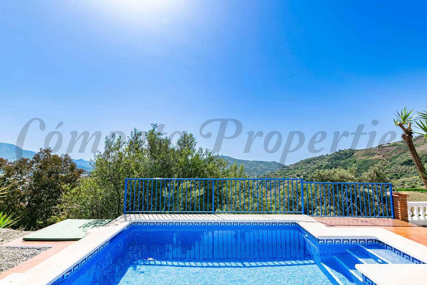3 soverom Villa til salgs i Competa med svømmebasseng - € 325 000 (Ref: 9815183)