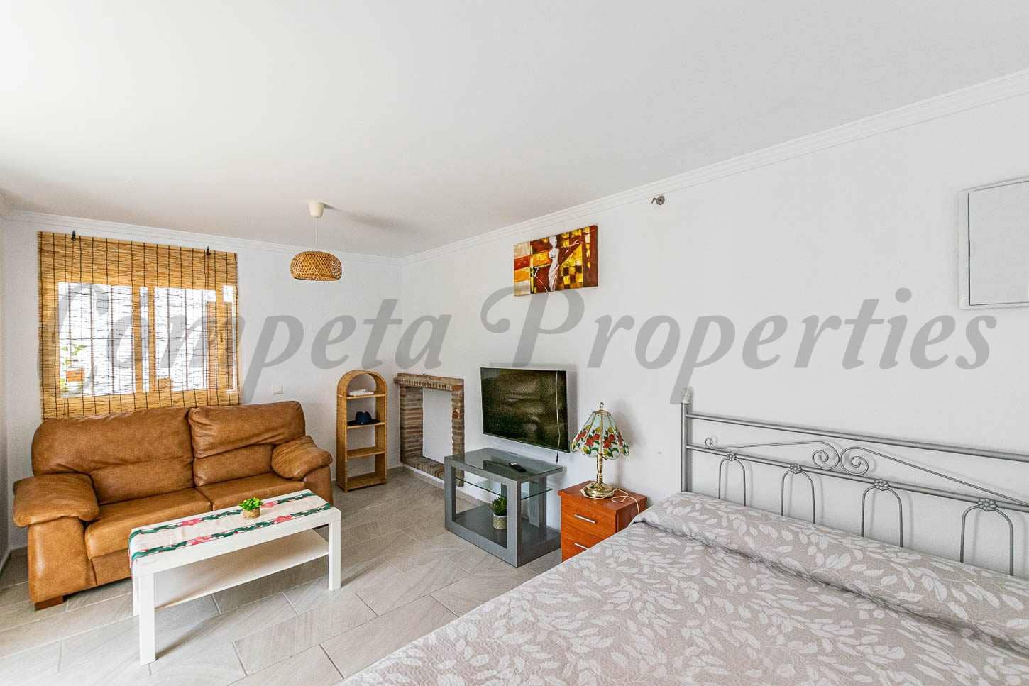 3 slaapkamer Villa te huur in Algarrobo met zwembad - € 1.500 (Ref: 9816469)
