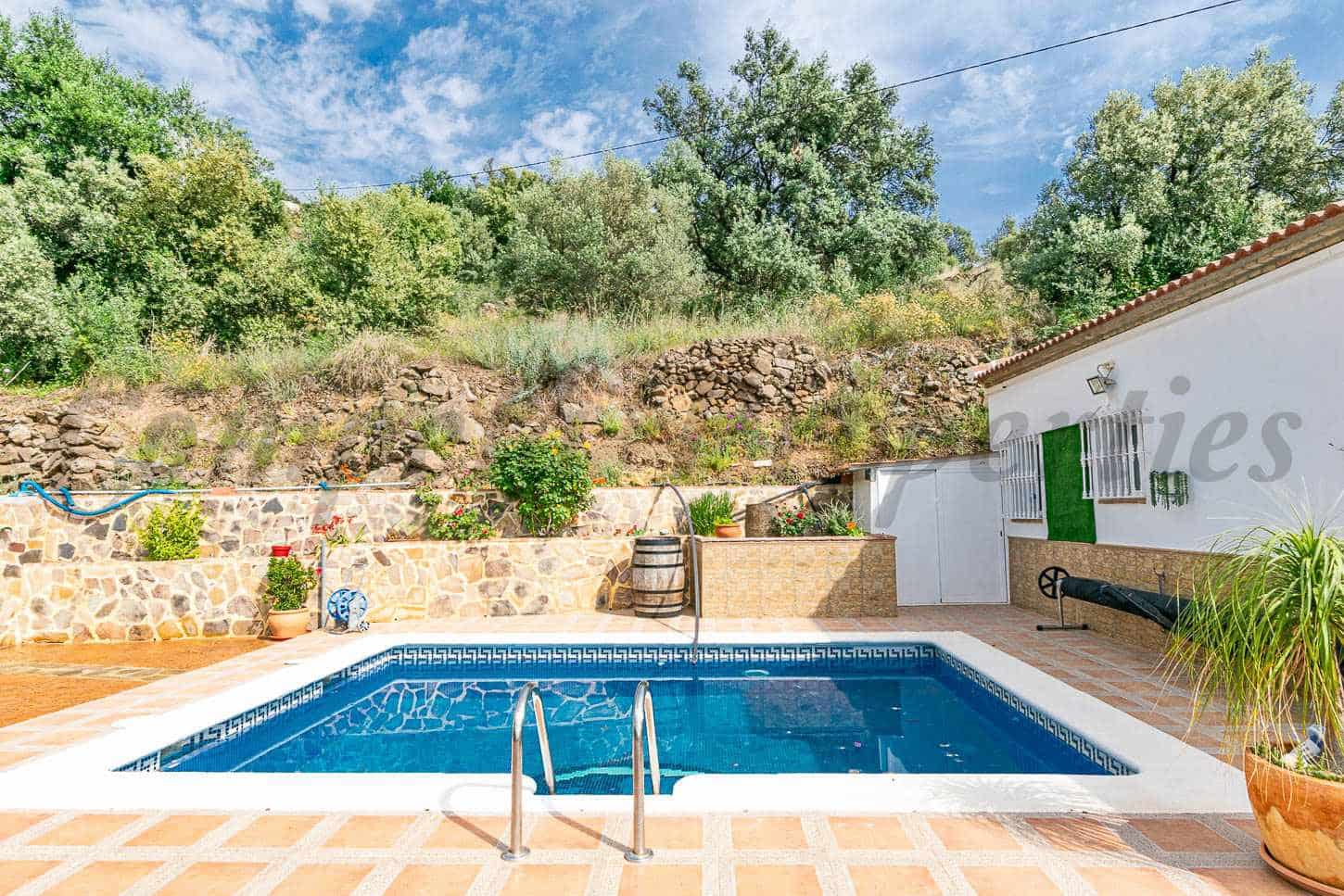 3 slaapkamer Villa te huur in Algarrobo met zwembad - € 1.500 (Ref: 9816469)