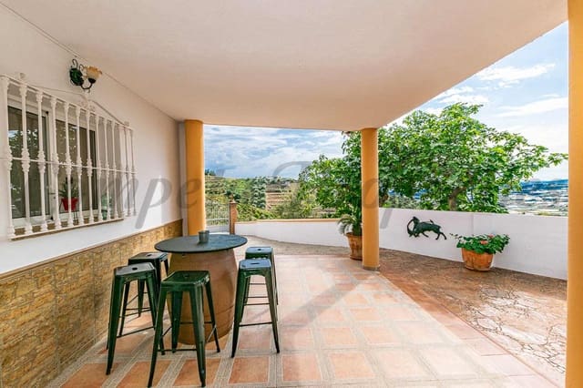 3 slaapkamer Villa te huur in Algarrobo met zwembad - € 1.500 (Ref: 9816469)