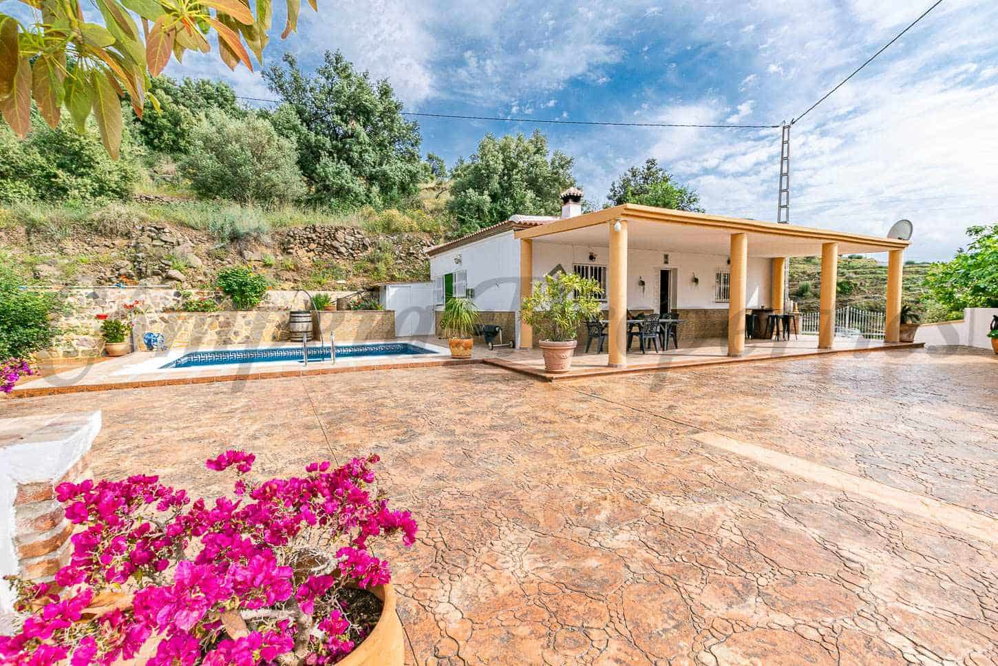 3 slaapkamer Villa te huur in Algarrobo met zwembad - € 1.500 (Ref: 9816469)