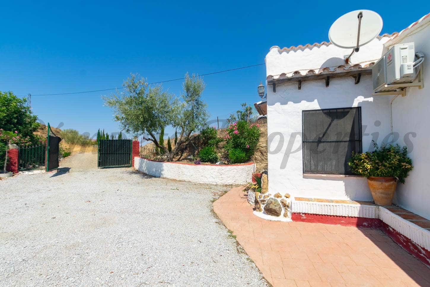 3 soverom Villa til salgs i Sedella med svømmebasseng - € 225 000 (Ref: 9823564)