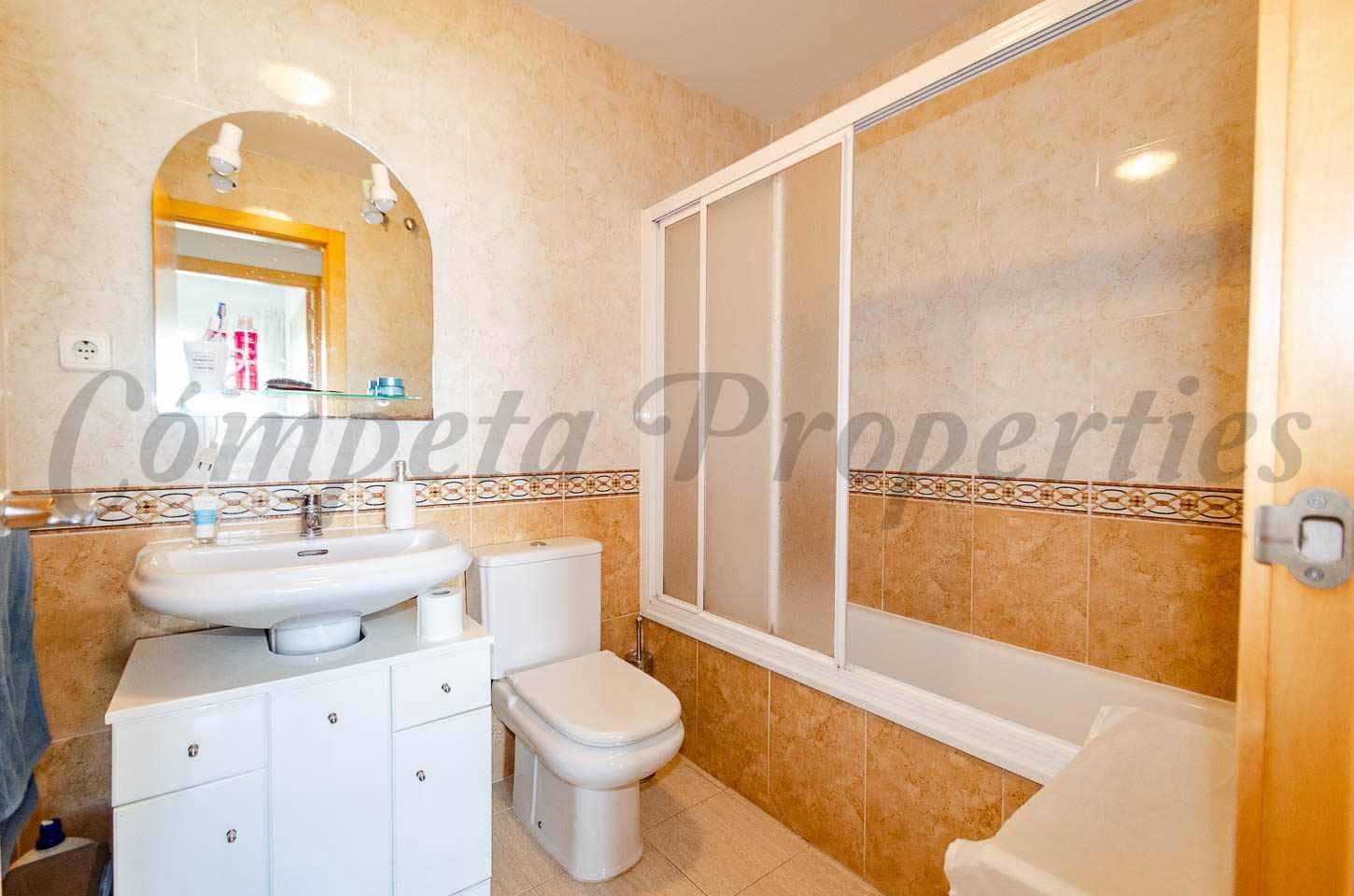 2 slaapkamer Appartement te koop in El Penoncillo met zwembad - € 245.000 (Ref: 9832838)