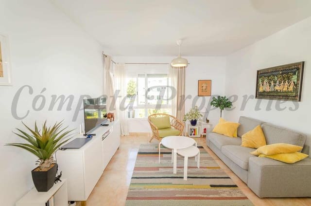Apartamento de 2 habitaciones en El Peñoncillo, Torrox en venta con piscina - 245.000 € (Ref: 9832838)