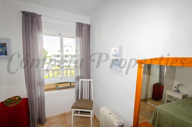 Apartamento de 2 habitaciones en El Peñoncillo, Torrox en venta con piscina - 245.000 € (Ref: 9832838)