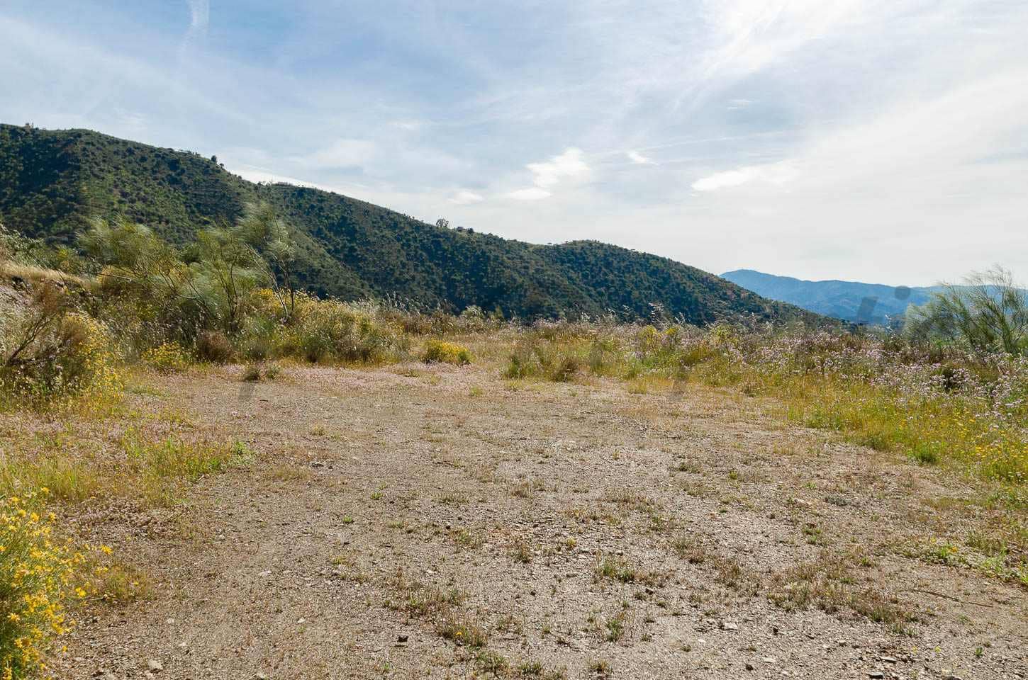 Teren niezagospodarowany na sprzedaż w Sedella - 144 000 € (Ref: 9836837)