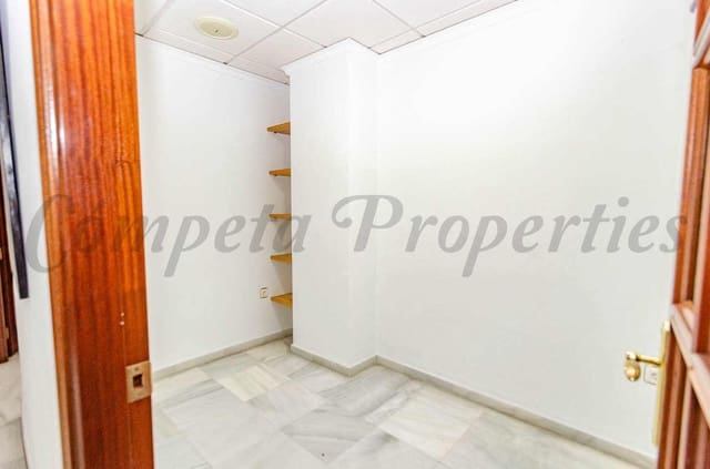 Kommersiell til leie i Cómpeta - € 220 (Ref: 9838459)