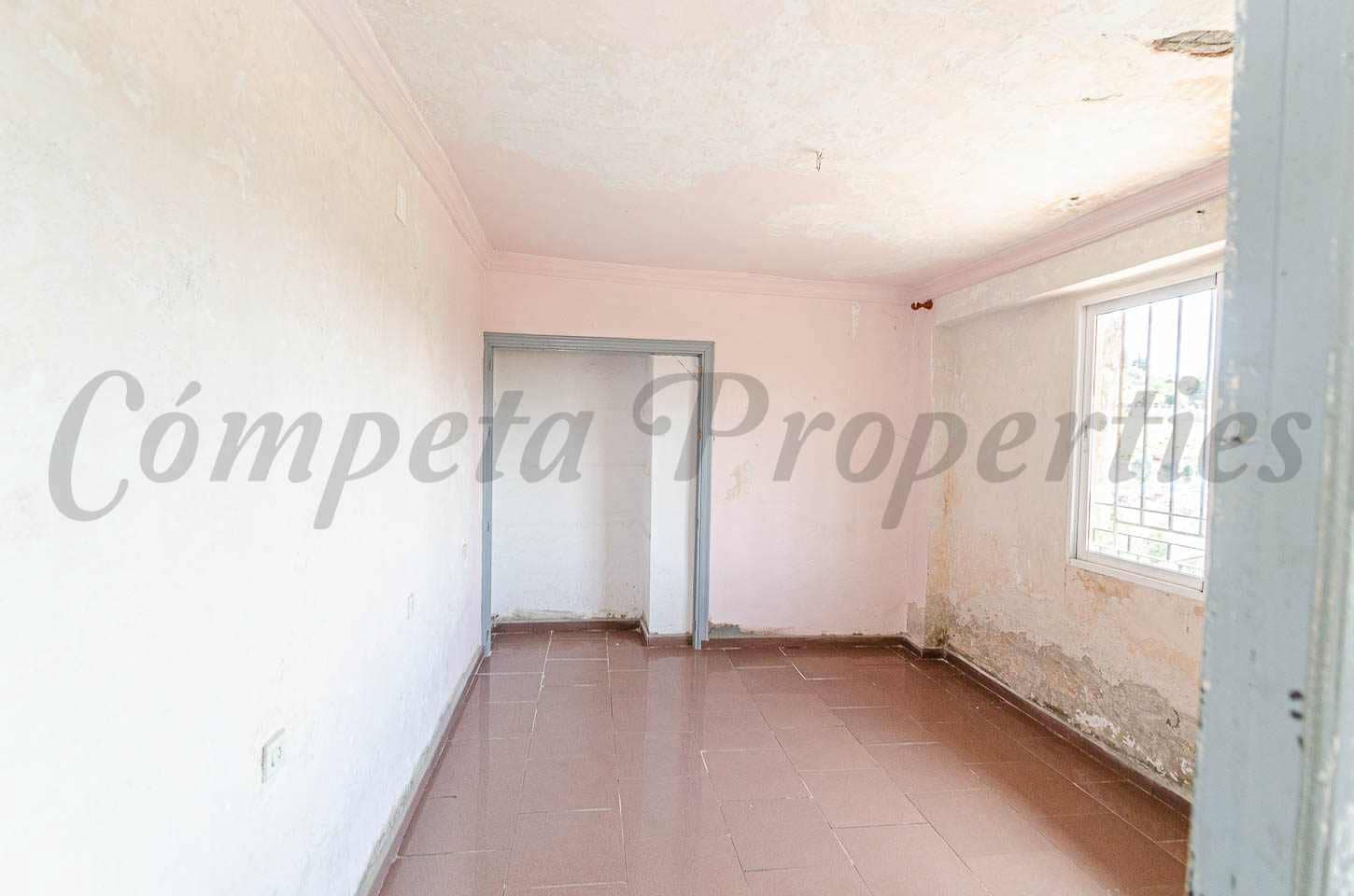 2 Zimmer Haus zu verkaufen in Competa mit Garage - 179.000 € (Ref: 9856087)