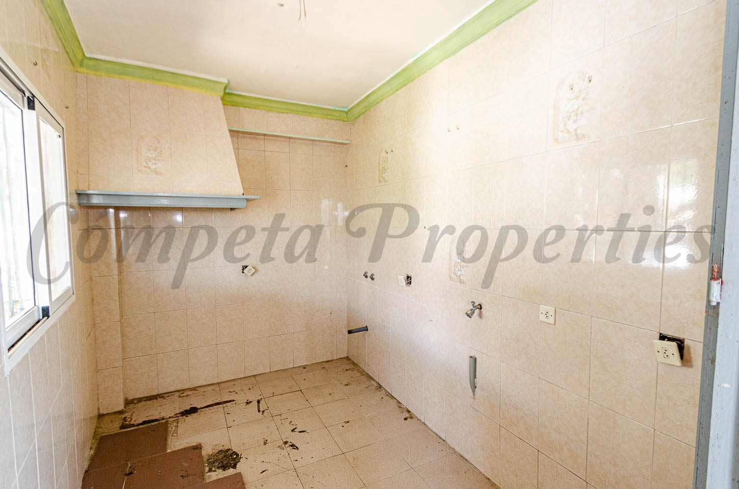 2 Zimmer Haus zu verkaufen in Competa mit Garage - 179.000 € (Ref: 9856087)