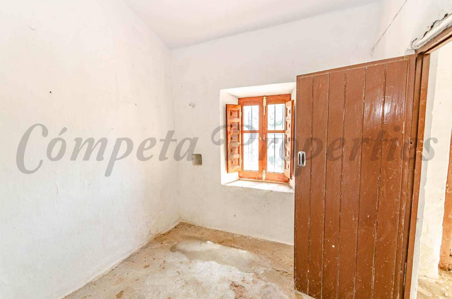 Finca/Landhuis te koop in Competa met garage - € 480.000 (Ref: 9861157)