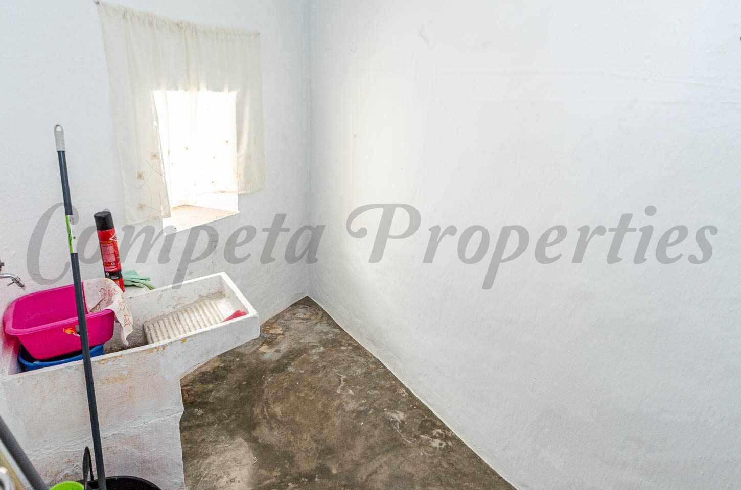 4 soverom Hus til salgs i Competa - € 170 000 (Ref: 9865886)