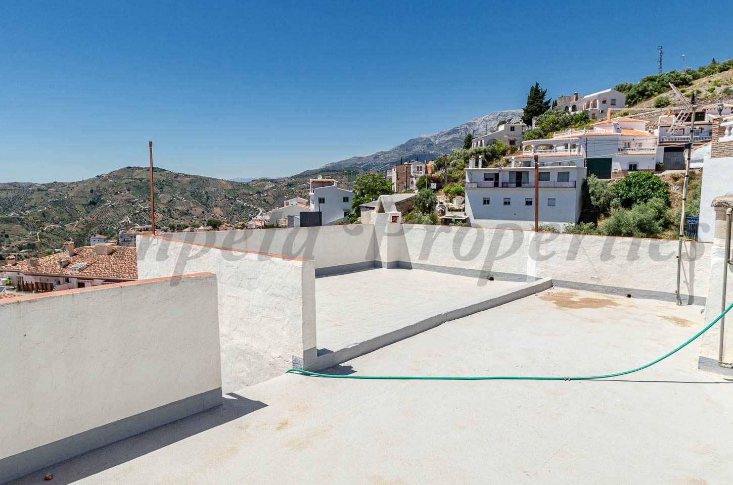 4 soverom Hus til salgs i Competa - € 170 000 (Ref: 9865886)
