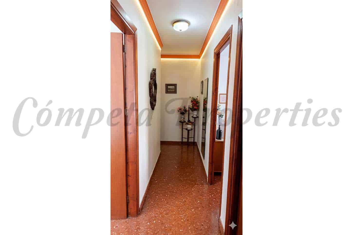 3 slaapkamer Appartement te koop in Nerja - € 359.000 (Ref: 9867819)