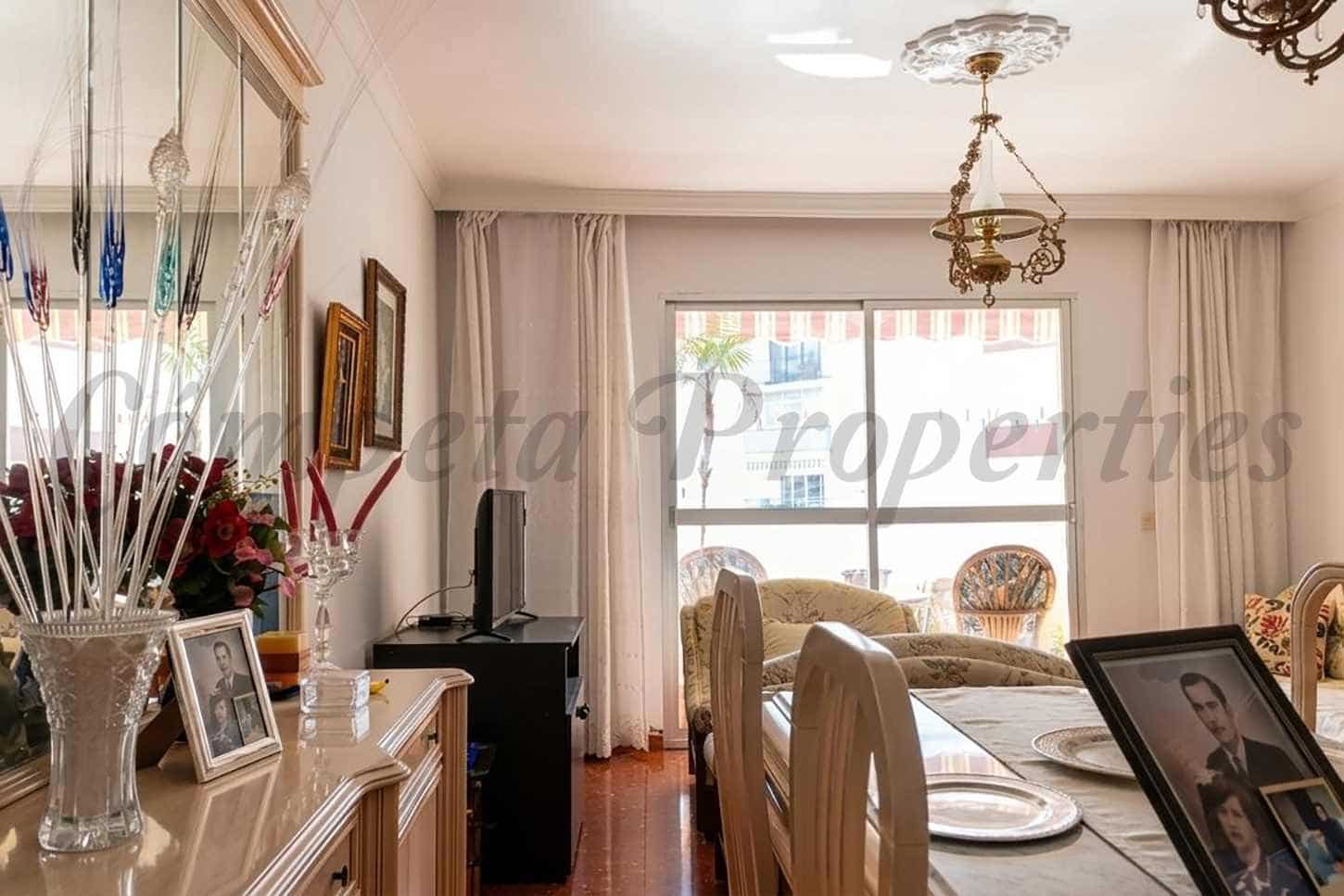 3 slaapkamer Appartement te koop in Nerja - € 359.000 (Ref: 9867819)