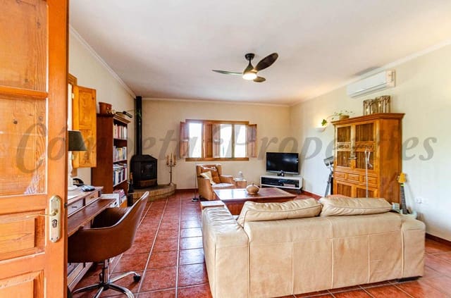 1 chambre Finca/Maison de Campagne à vendre à Casabermeja avec garage - 235 000 € (Ref: 9869507)