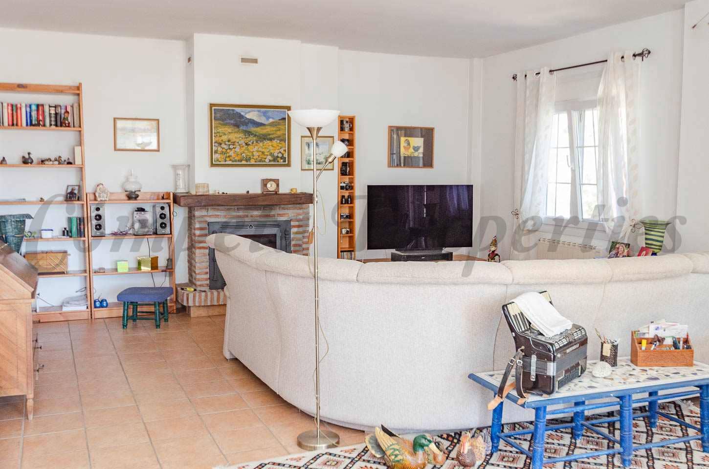 2 bedroom Finca/Country House for sale in Competa with garage - € 349,000 (Ref: 9869510)