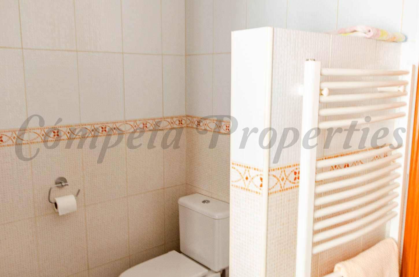 2 bedroom Finca/Country House for sale in Competa with garage - € 349,000 (Ref: 9869510)