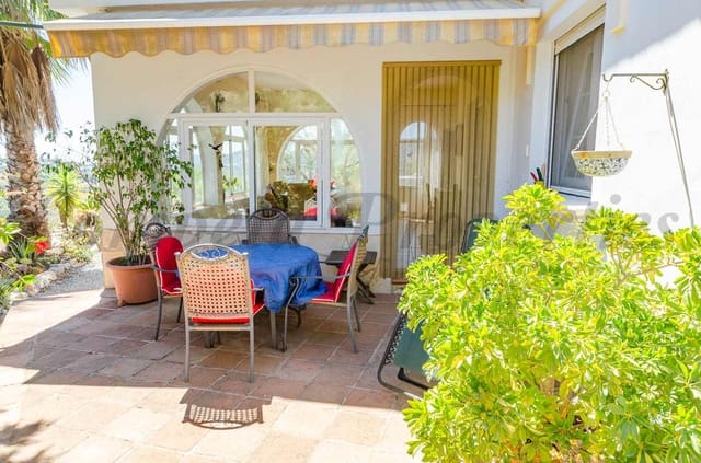 2 bedroom Finca/Country House for sale in Cómpeta with garage - € 349,000 (Ref: 9869510)