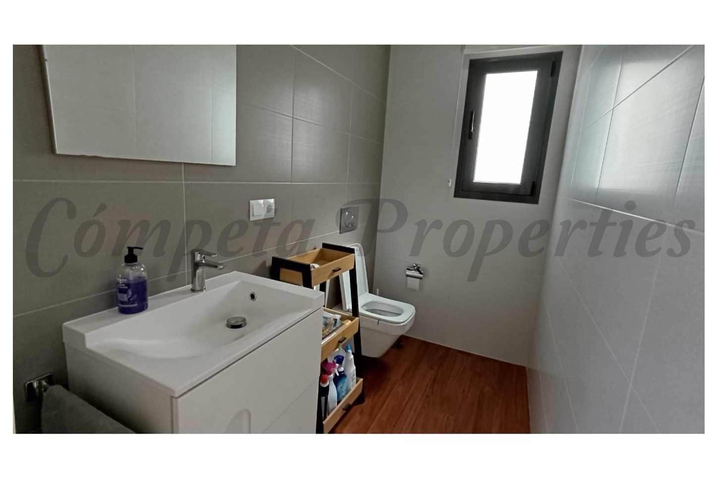 4 Zimmer Haus zu verkaufen in Nerja mit Pool Garage - 780.000 € (Ref: 9869595)