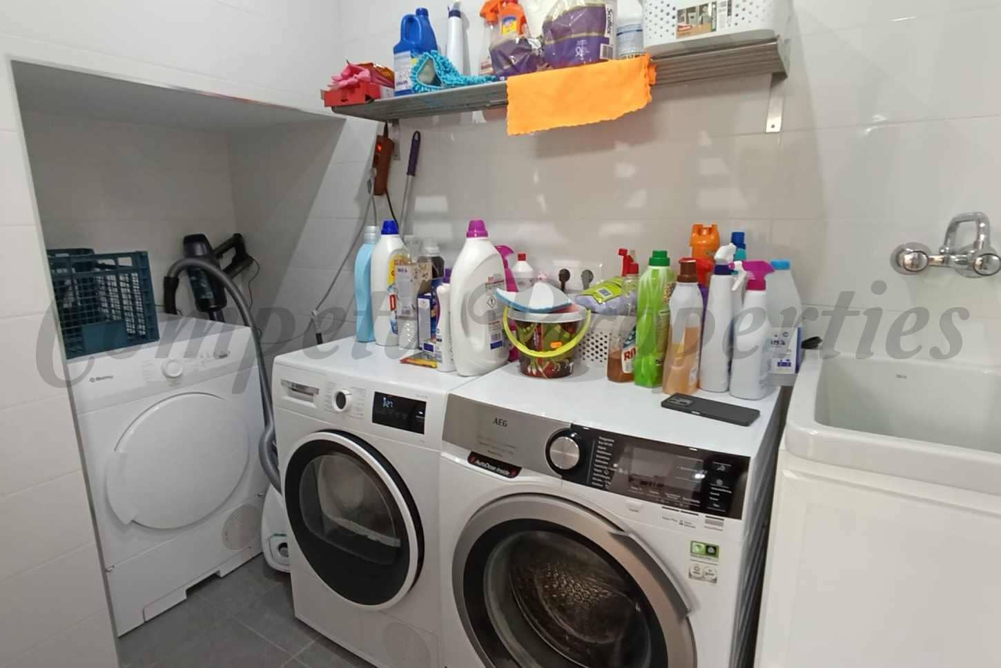 4 Zimmer Haus zu verkaufen in Nerja mit Pool Garage - 780.000 € (Ref: 9869595)