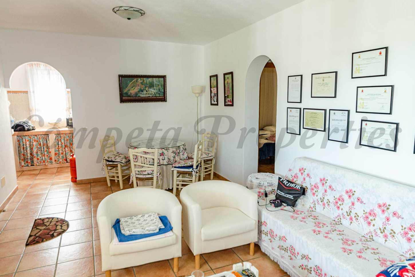 2 soverom Villa til salgs i Canillas de Albaida med garasje - € 297 400 (Ref: 9874324)